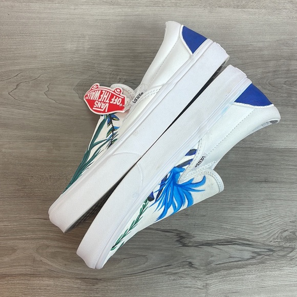 VANS- Custom Handpainted vans slip Ons - Picture 7 of 8